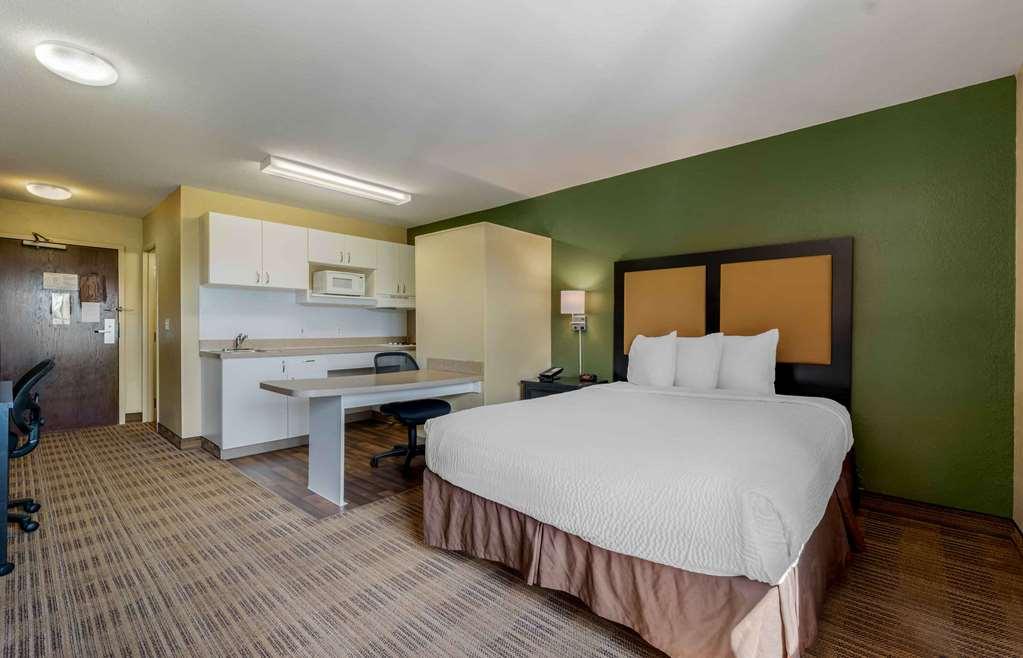 Extended Stay America Suites - Chicago - Gurnee Room photo